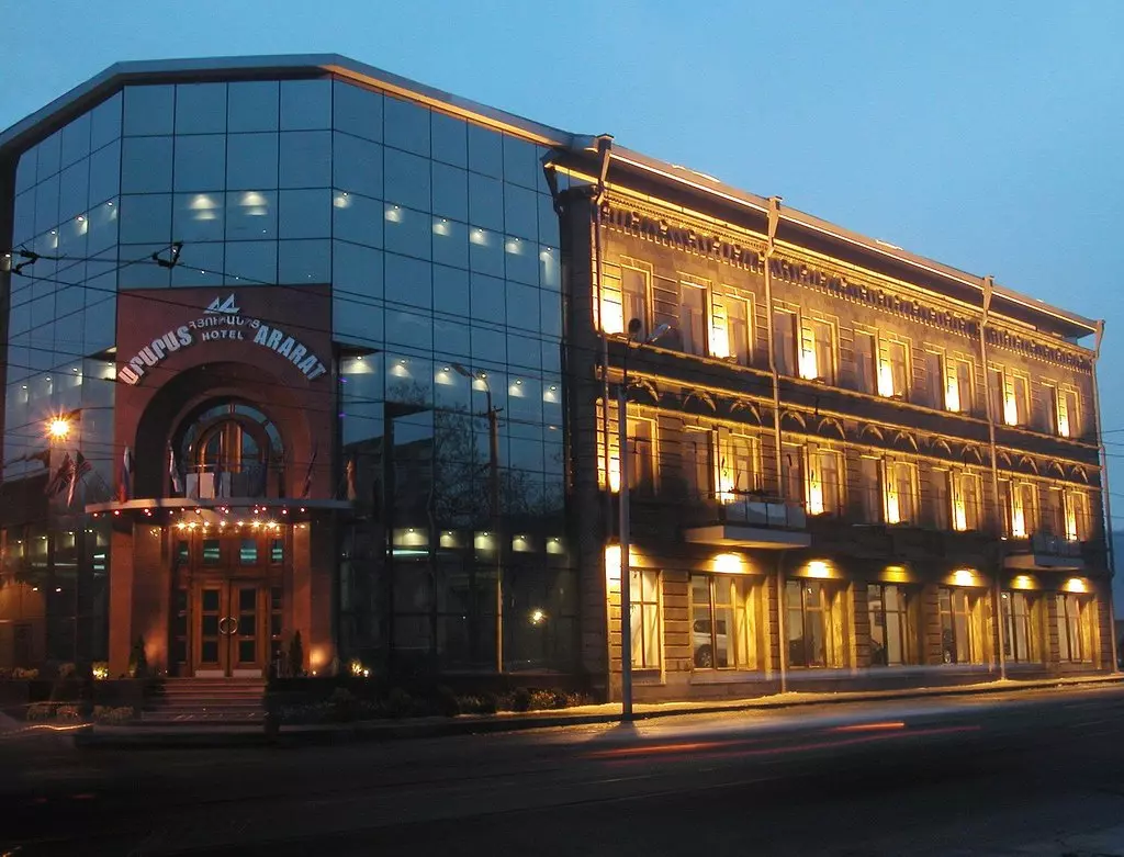 هتل آرارات ارمنستان