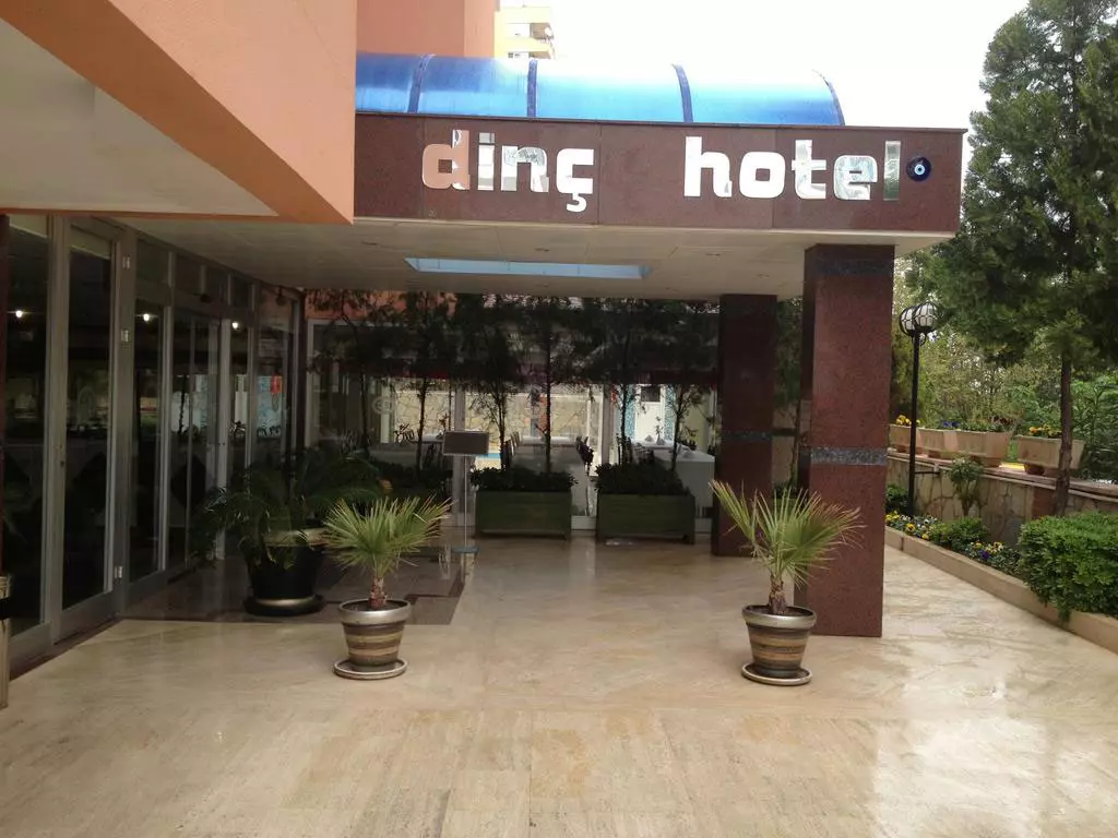 هتل لارا دینک در شهر آنتالیا