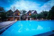 ELEPHAS RESORT