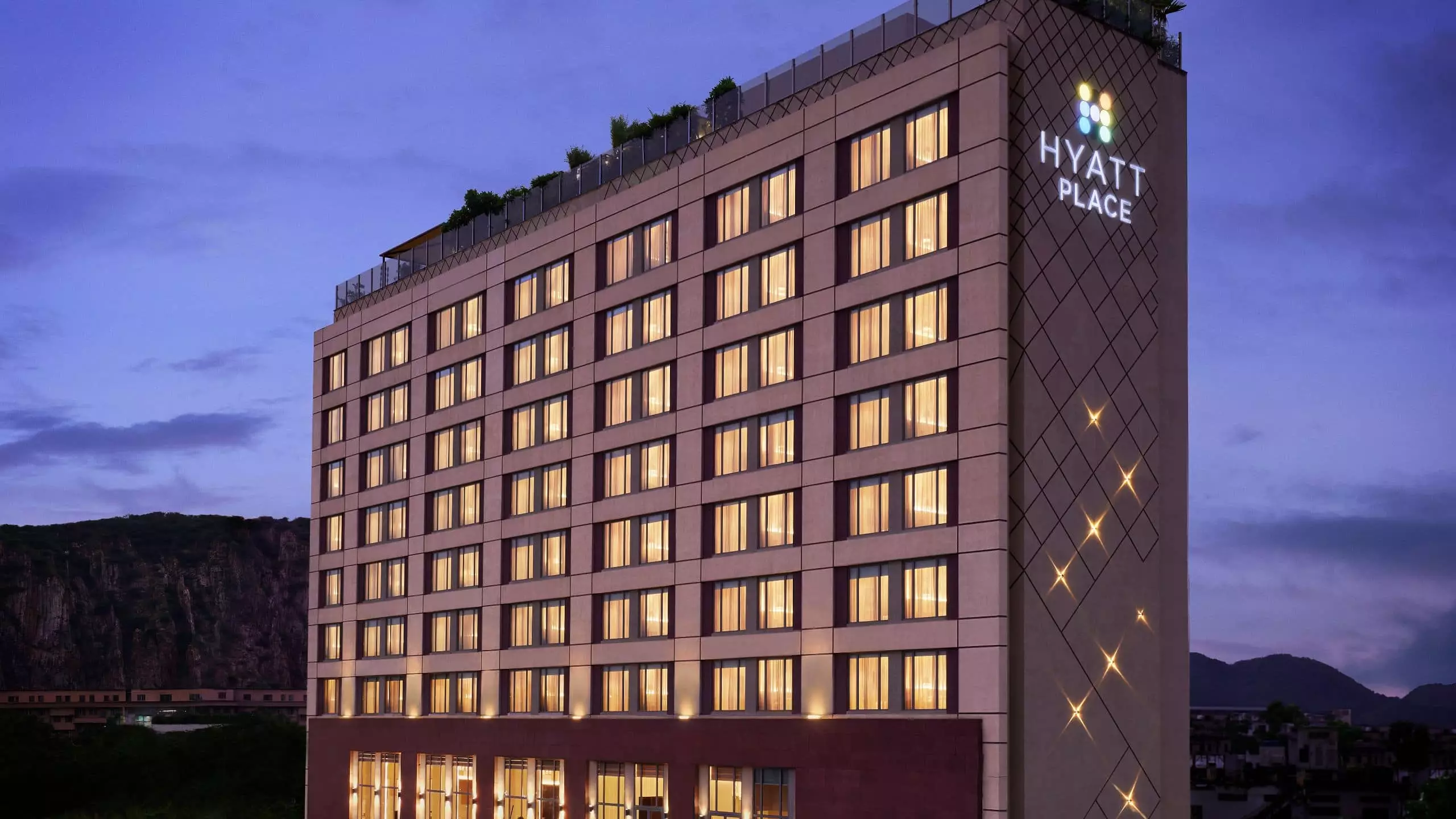 HOTEL HYATT PLACE JAIPUR / INTERCONTINENTAL