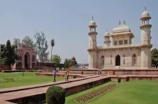 RETREAT AGRA or REGAL VISTA or ELINOR